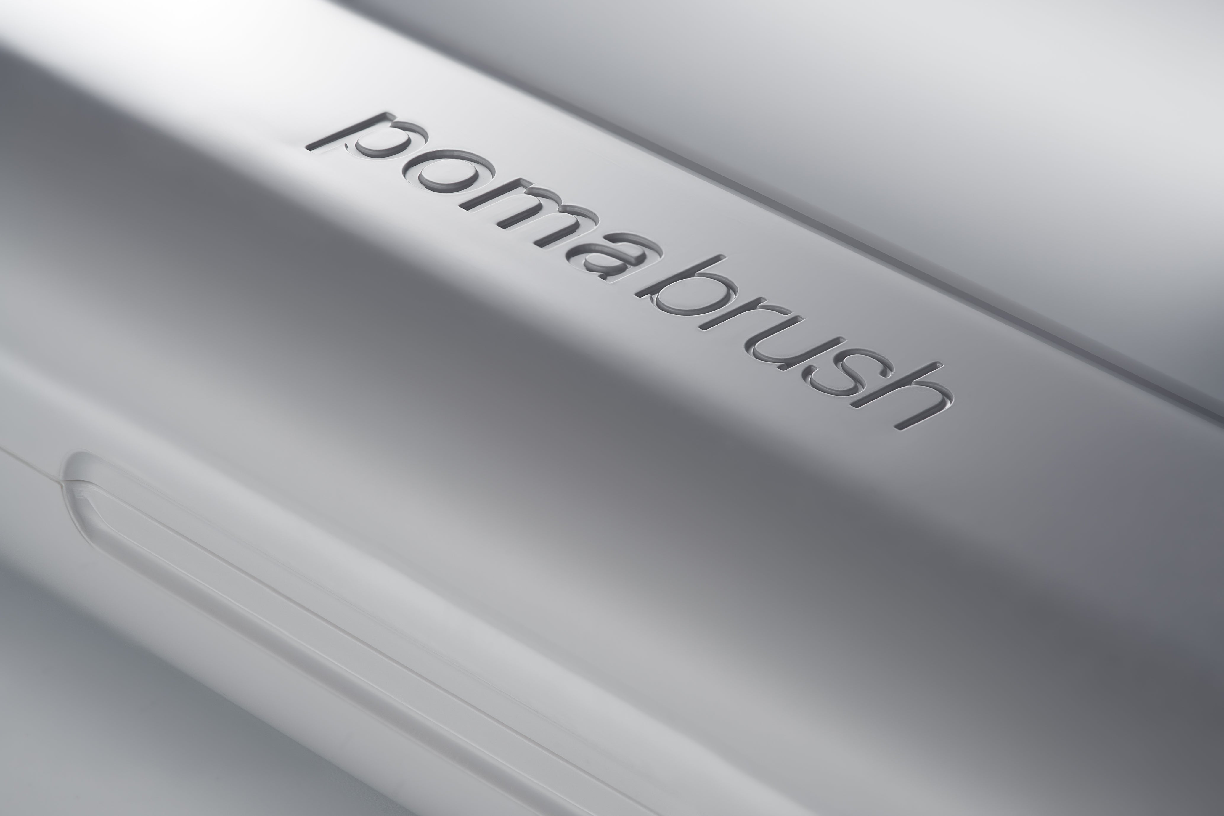White PomaBrush case